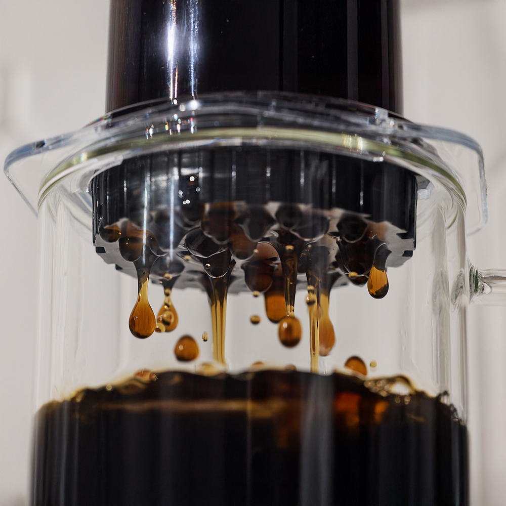 Aeropress Coffee Maker (Clear) - 10 OZ